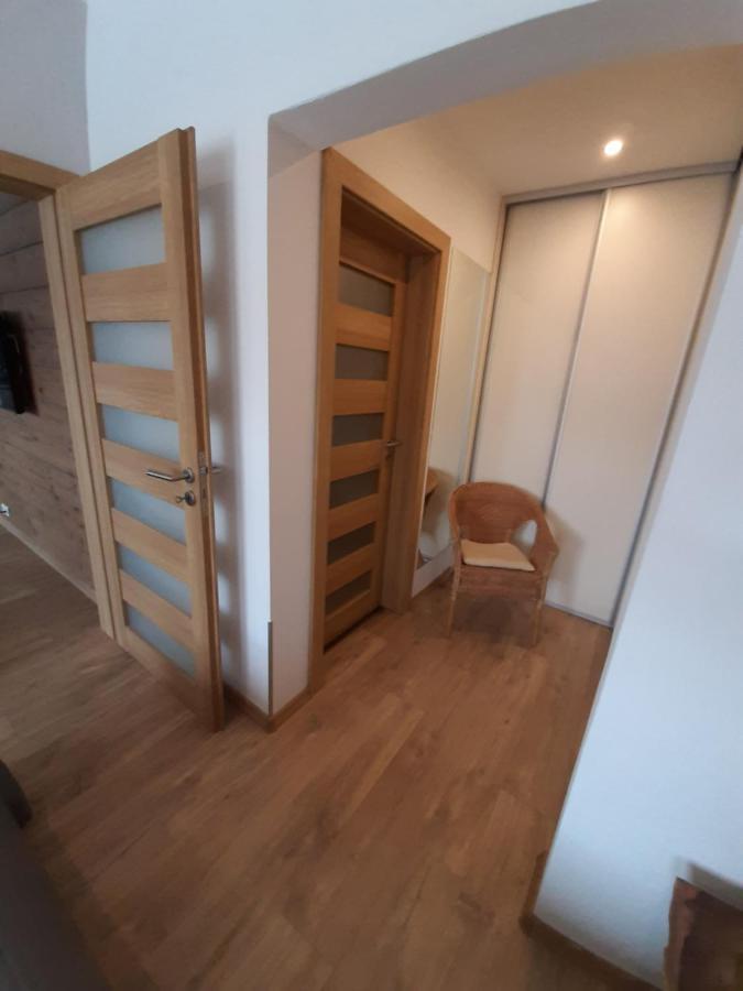 דירות Liptovský Mikuláš Apartman Ca' Fam מראה חיצוני תמונה