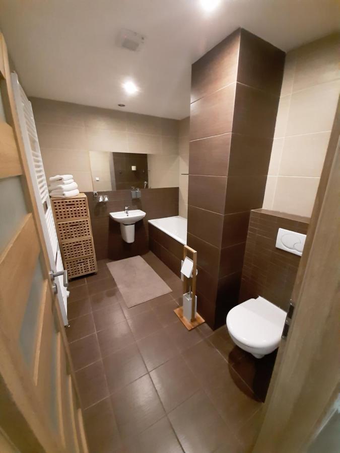 דירות Liptovský Mikuláš Apartman Ca' Fam מראה חיצוני תמונה